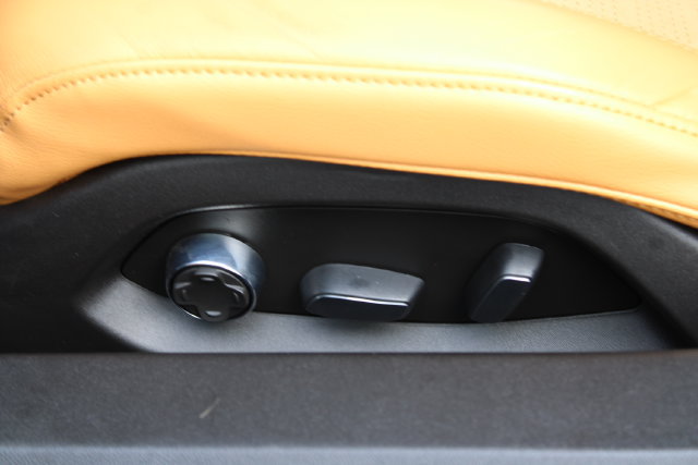 Used 2021 Chevrolet Corvette Stingray Preferred Conv w/ Z51 Performance Package RWD image 42