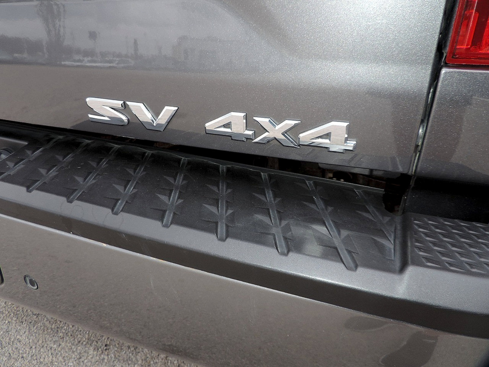 Used 2023 Nissan Titan SV w/ Accessory Utility Package AWD/4WD image 10