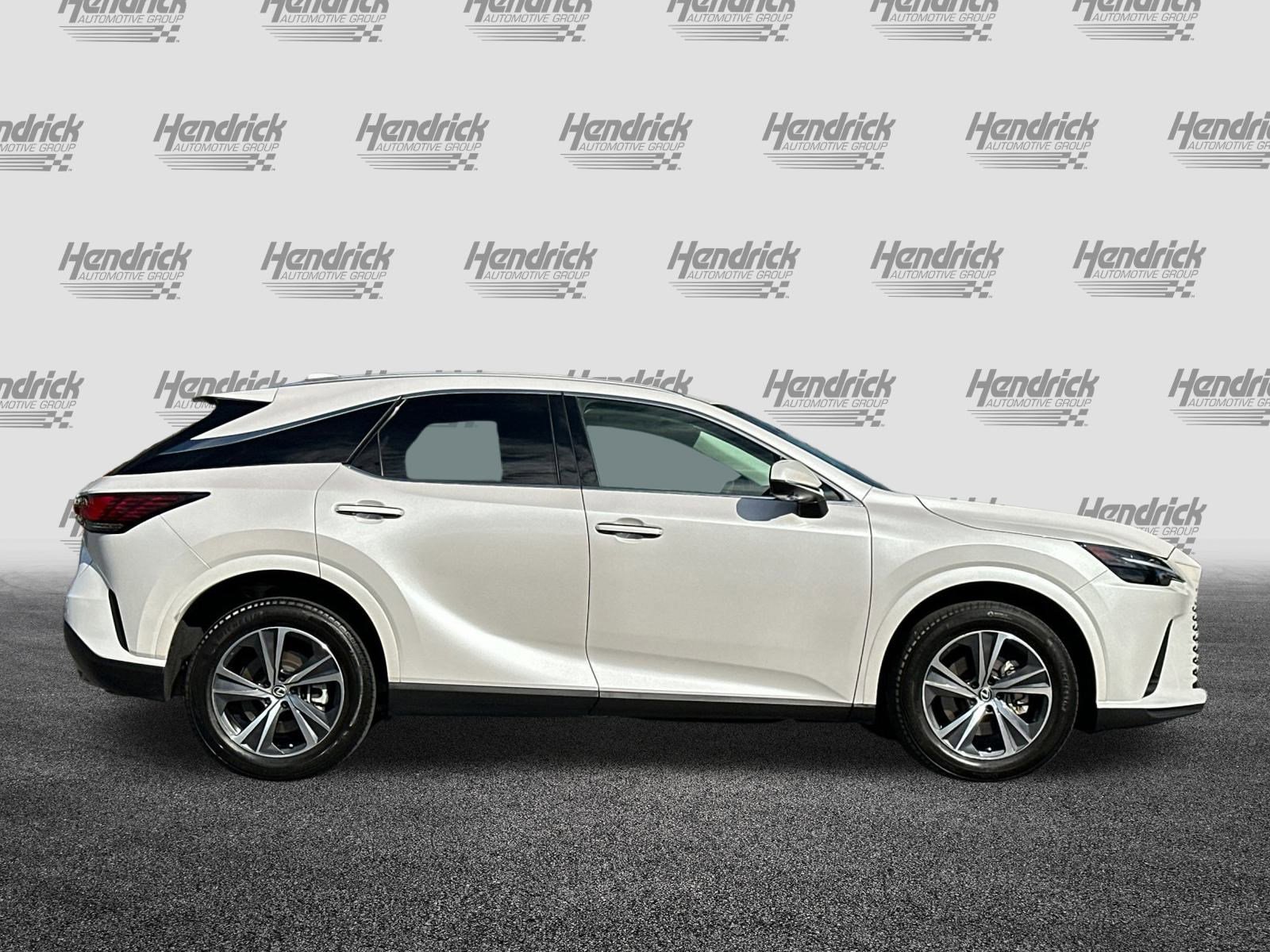 Used 2023 Lexus RX 350 Premium image 3