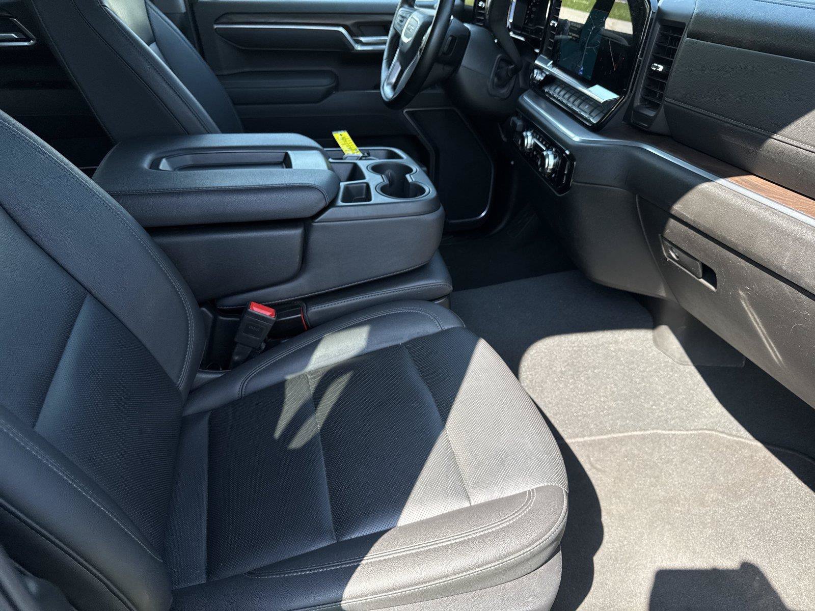 Used 2025 GMC Sierra 1500 SLT RWD image 30