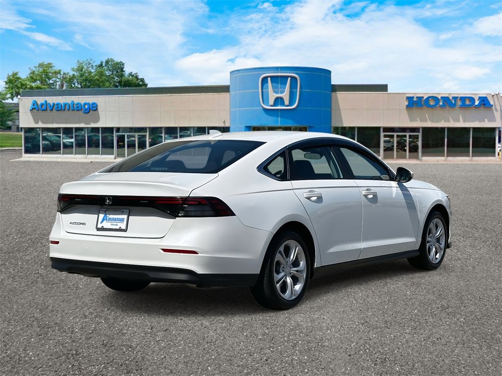 Certified 2025 Honda Accord LX image 4