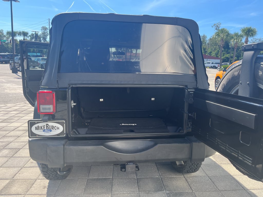 Used 2015 Jeep Wrangler Sport w/ Quick Order Package 24S AWD/4WD image 12