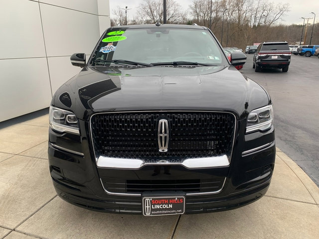 Used 2022 Lincoln Navigator Reserve image 10
