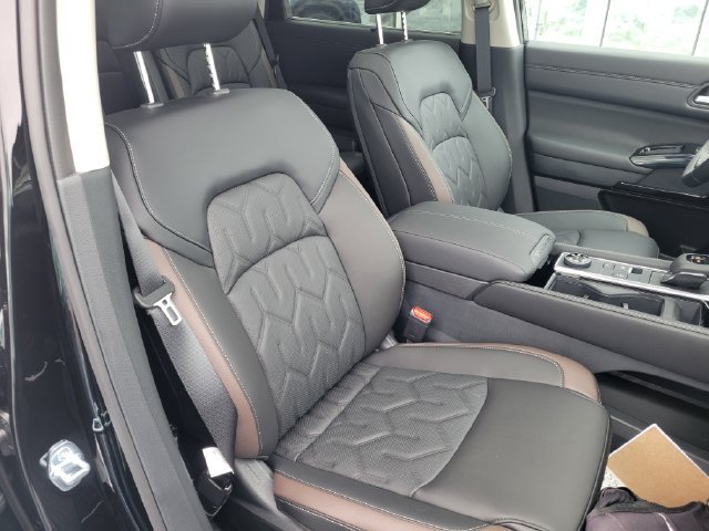 New 2026 Nissan Pathfinder Platinum AWD/4WD image 50