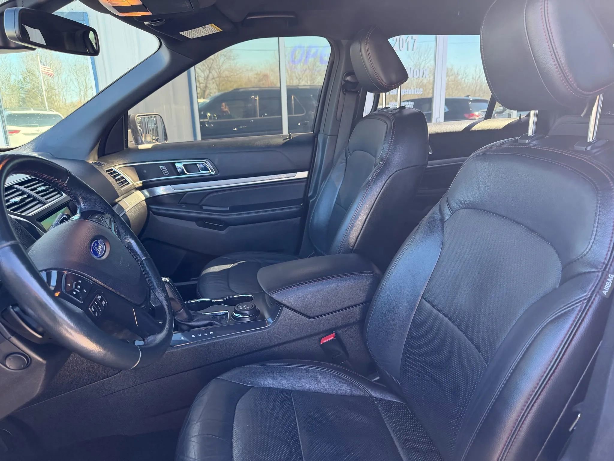 Used 2018 Ford Explorer Sport w/ Equipment Group 401A image 9