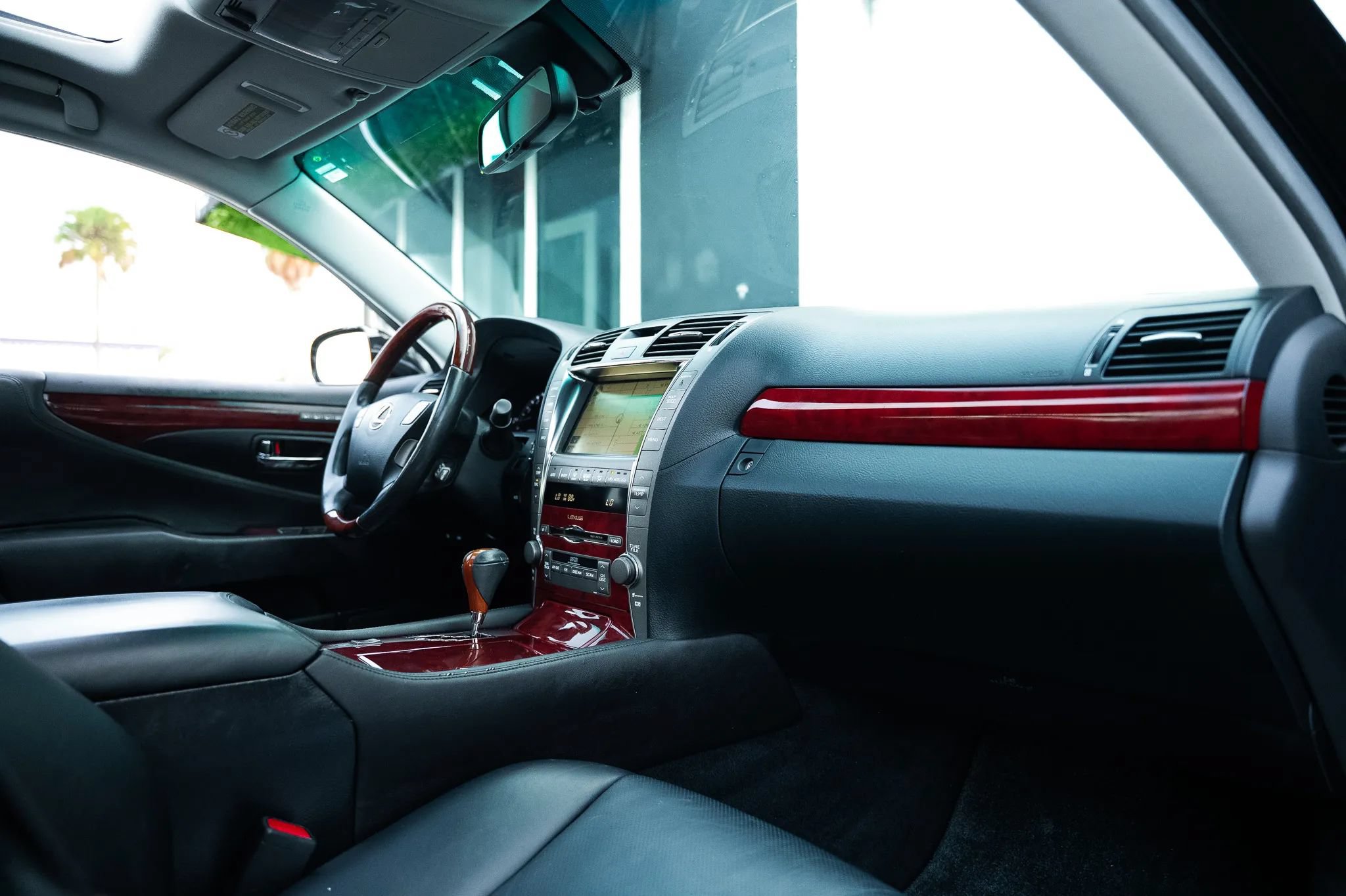 Used 2008 Lexus LS 460 RWD image 53