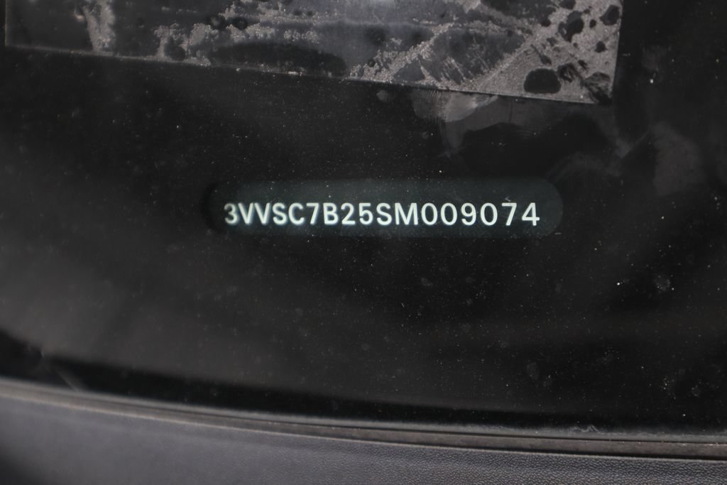 Used 2025 Volkswagen Taos SE FWD image 32
