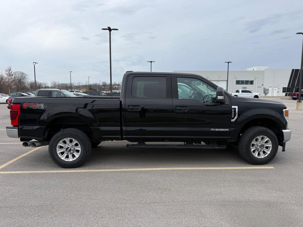 Used 2021 Ford F250 XLT w/ FX4 Off-Road Package image 11