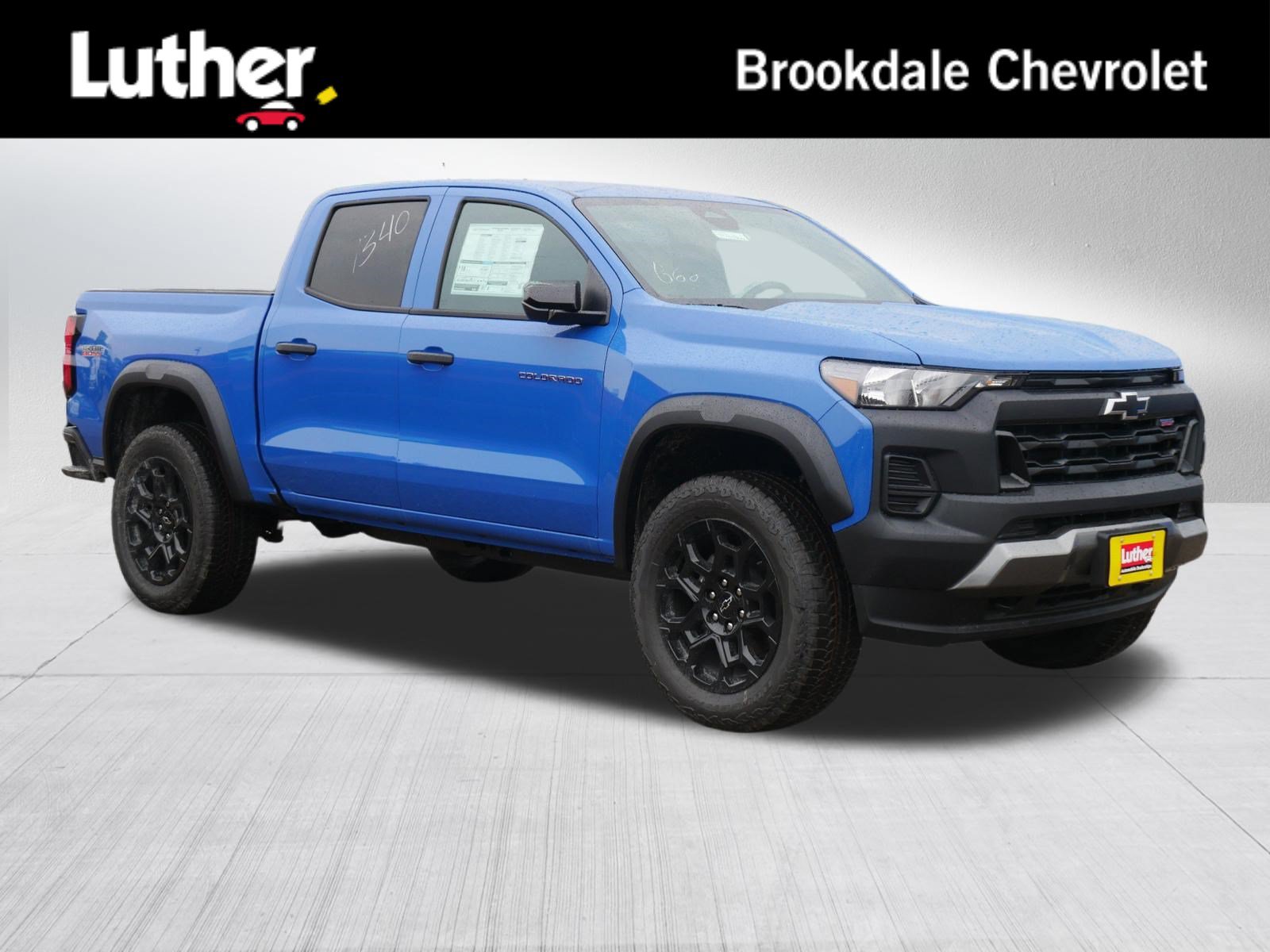 New 2026 Chevrolet Colorado Trail Boss AWD/4WD image 1