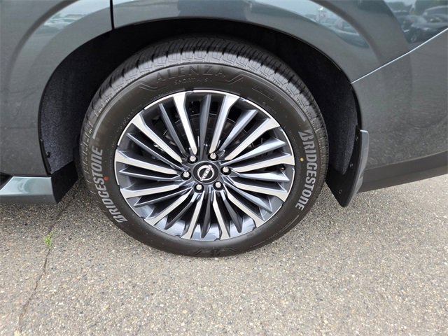 New 2025 Nissan Armada Platinum Reserve image 11