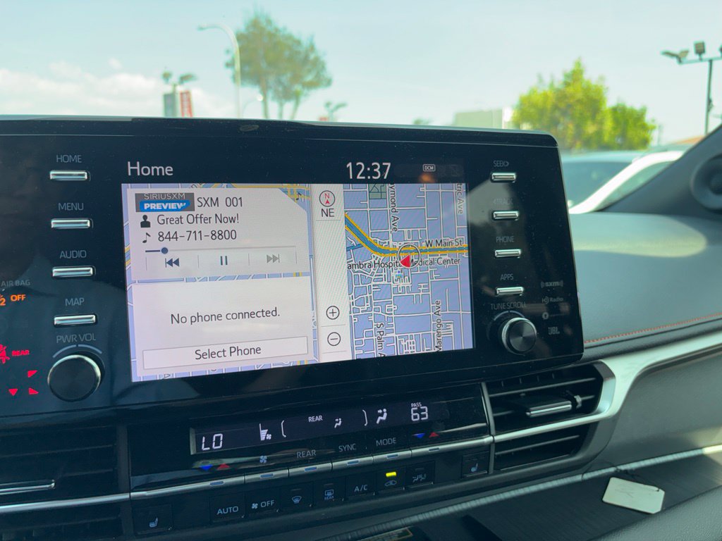 Used 2022 Toyota Sienna XSE w/ XSE Plus Package FWD image 25