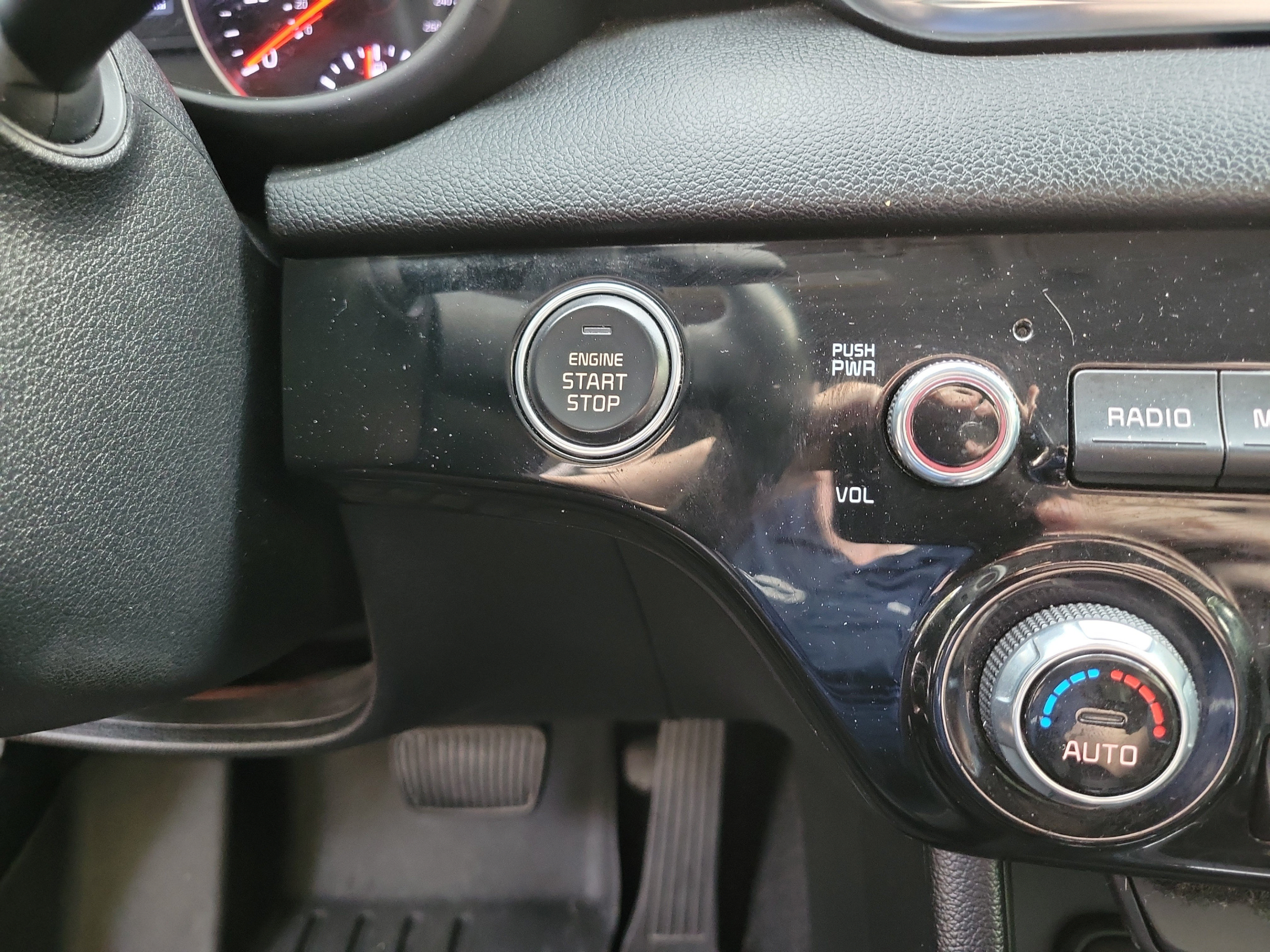 Used 2022 Kia Sportage EX FWD image 22