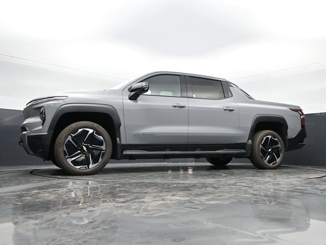 New 2026 Chevrolet Silverado EV LT AWD/4WD image 38