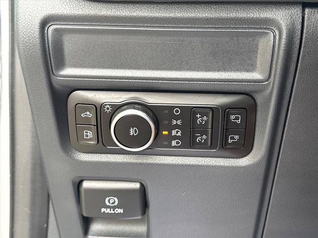 Used 2025 Ford F150 XLT w/ Equipment Group 302A MID AWD/4WD image 18