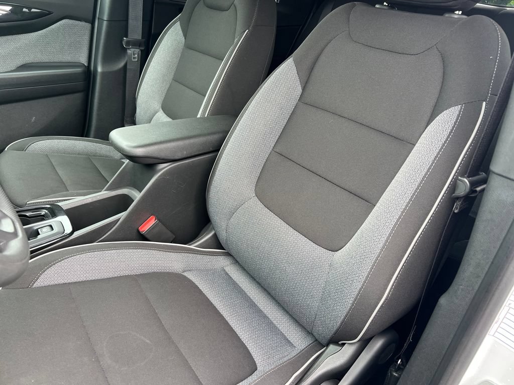 Used 2025 Chevrolet TrailBlazer LT AWD/4WD image 11