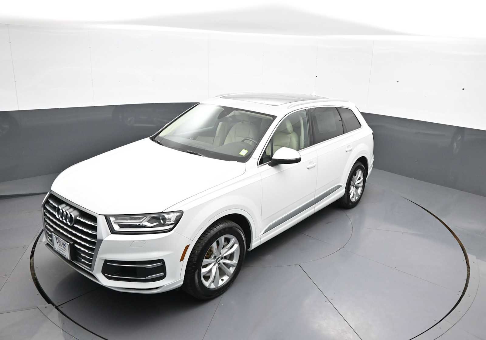 Used 2019 Audi Q7 3.0T Premium w/ Convenience Package AWD/4WD image 36