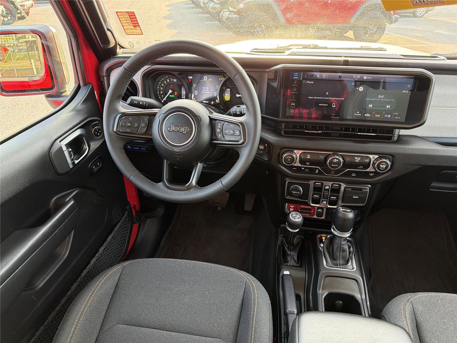 Used 2025 Jeep Wrangler Willys image 22