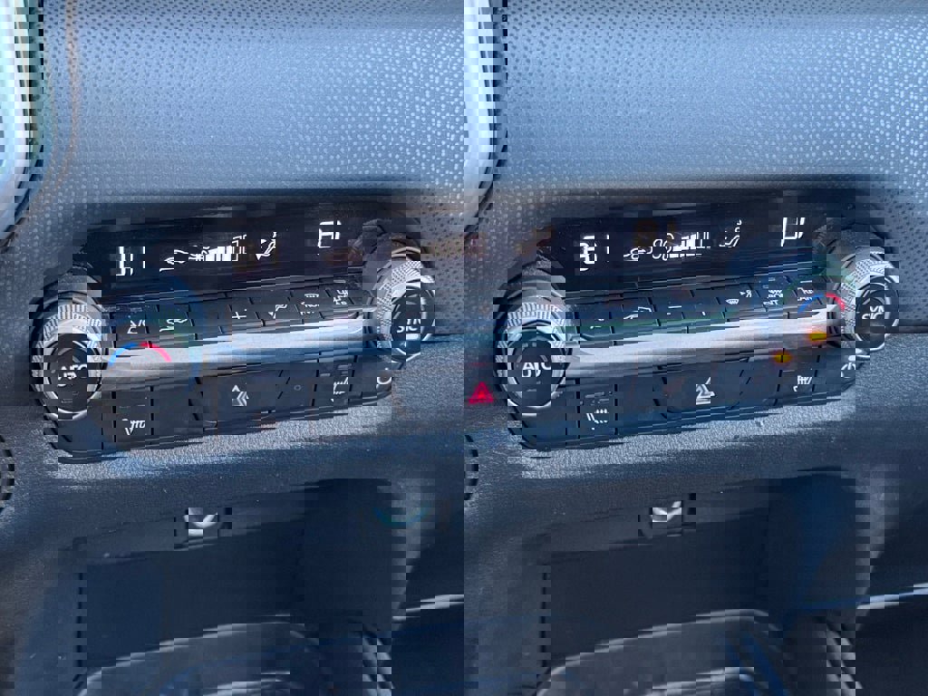 Used 2025 MAZDA CX-50 AWD 2.5 S w/ Preferred Package image 22