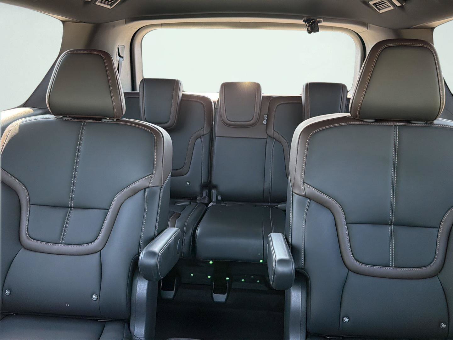 New 2026 Nissan Armada SL w/ Captain's Chari Seat Package AWD/4WD image 33