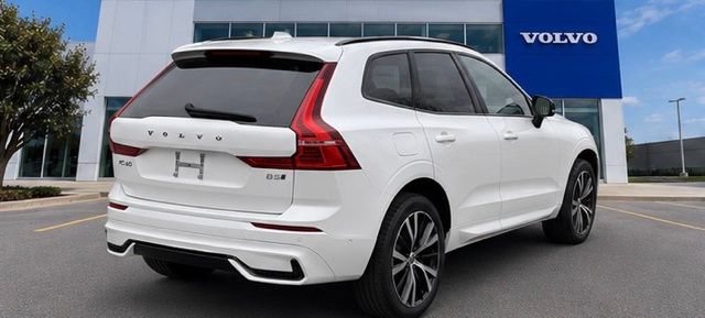 Used 2024 Volvo XC60 B5 Plus w/ Protection Package Premier AWD/4WD image 6