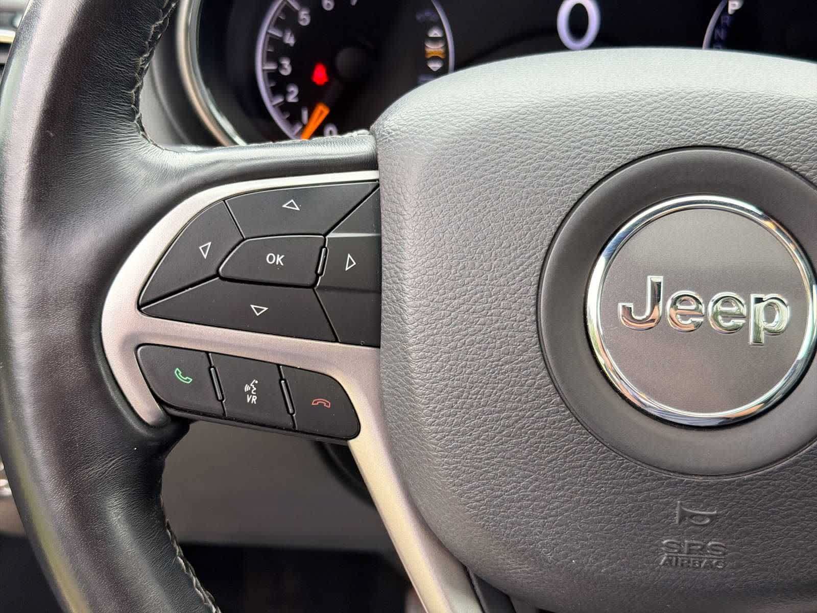 Used 2020 Jeep Grand Cherokee Overland AWD/4WD image 21