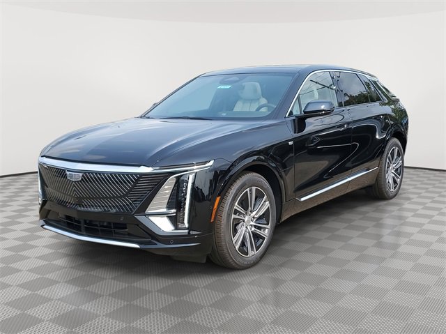 New 2025 Cadillac Lyriq Luxury image 1