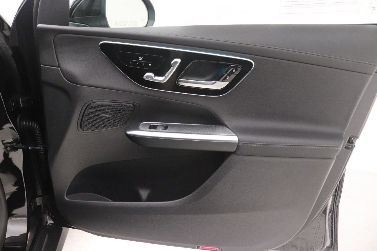 Certified 2025 Mercedes-Benz GLC 350e 4MATIC image 23