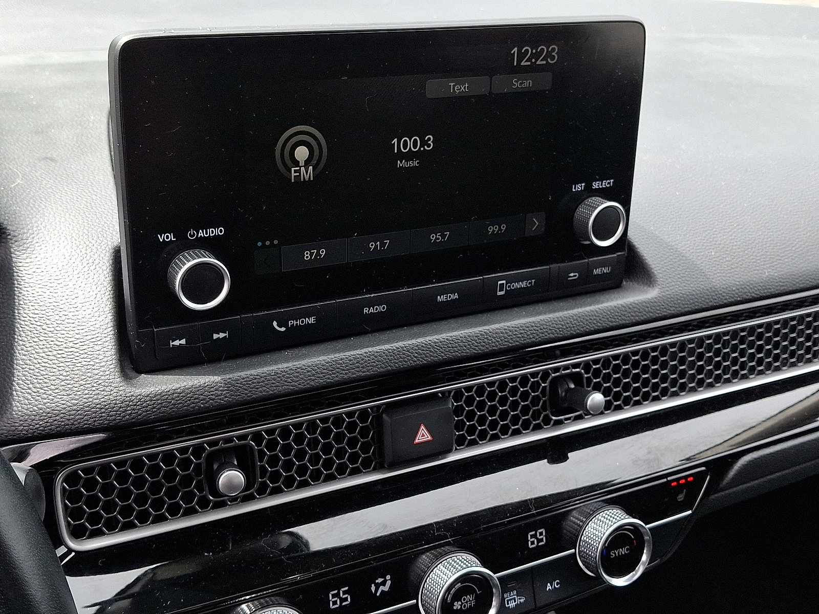 Used 2023 Honda Civic EX image 20