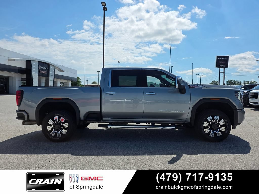 Used 2024 GMC Sierra 2500 Denali w/ Technology Package AWD/4WD image 9
