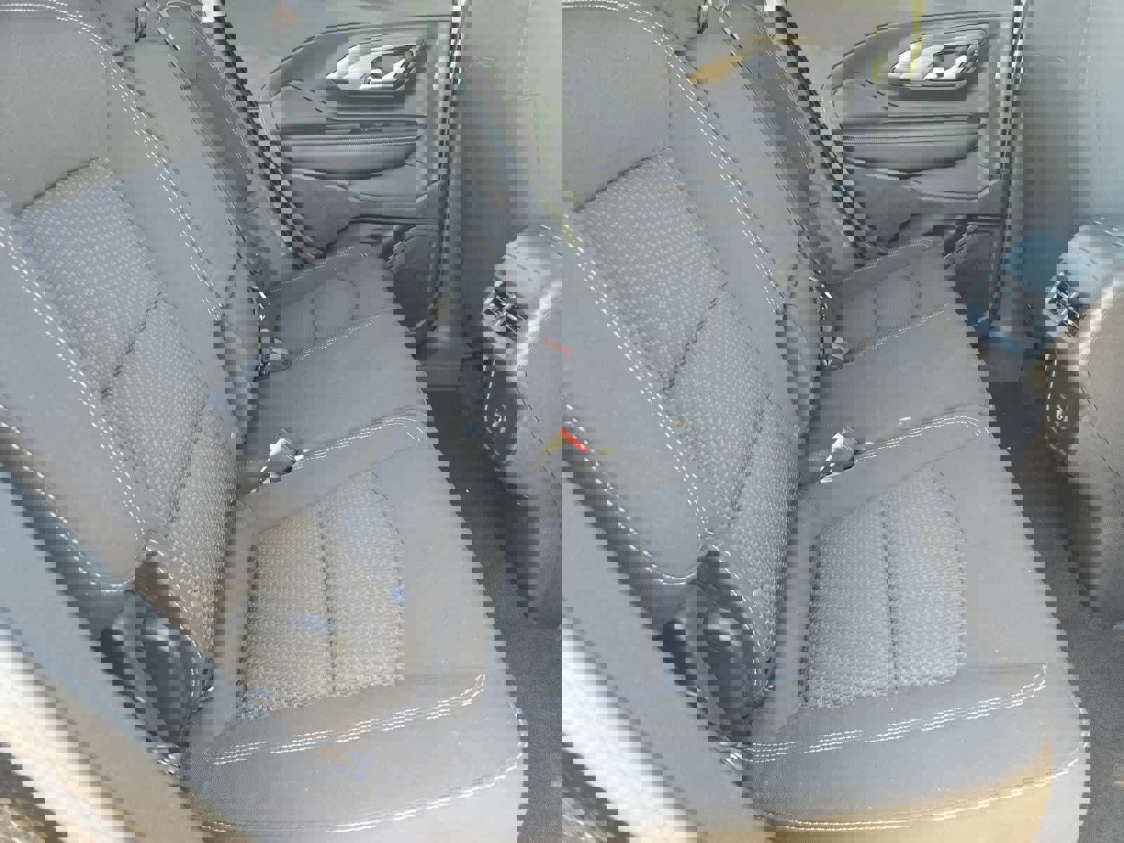 Used 2024 GMC Terrain SLE image 19