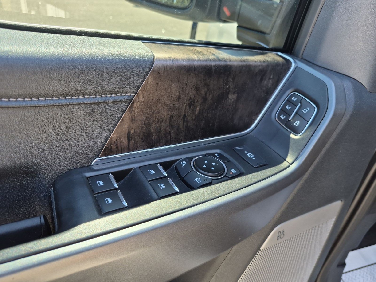 Used 2025 Ford F250 Lariat w/ Chrome Package AWD/4WD image 23