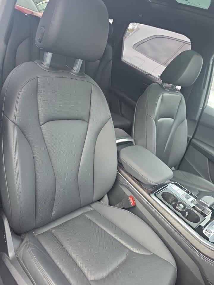 Used 2023 Audi Q7 3.0T Prestige w/ Prestige Package AWD/4WD image 10