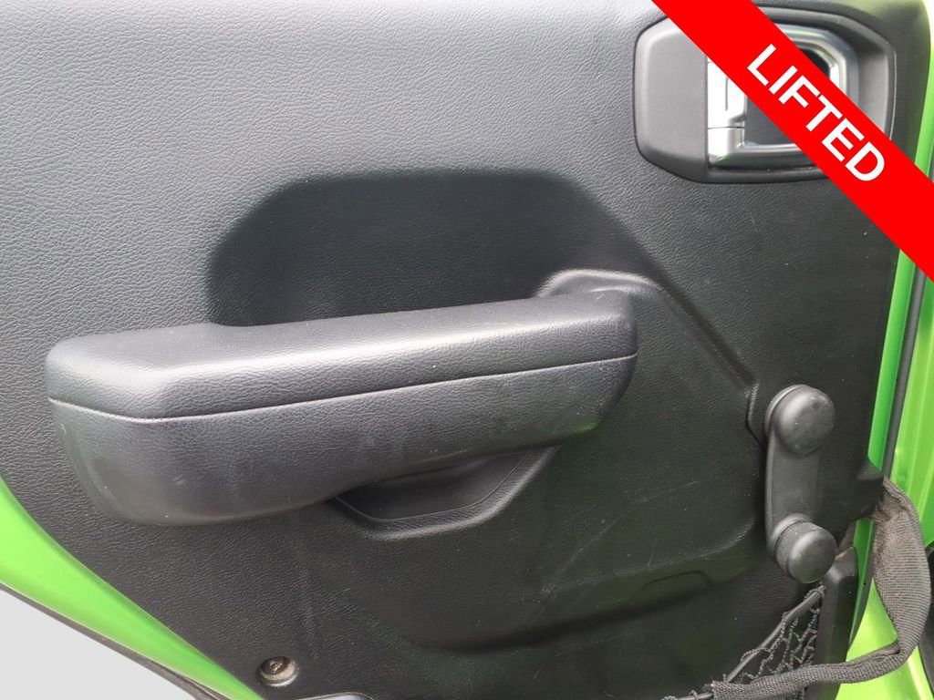 Used 2018 Jeep Wrangler Unlimited Sport image 16