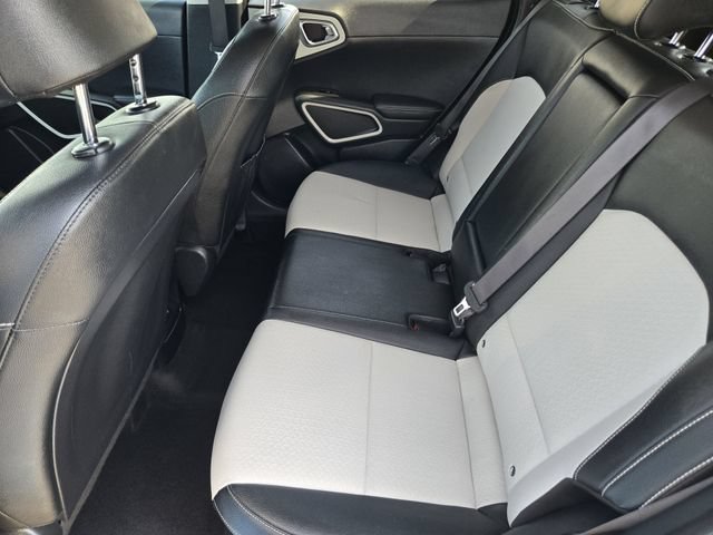 Used 2024 Kia Soul GT-Line FWD image 28