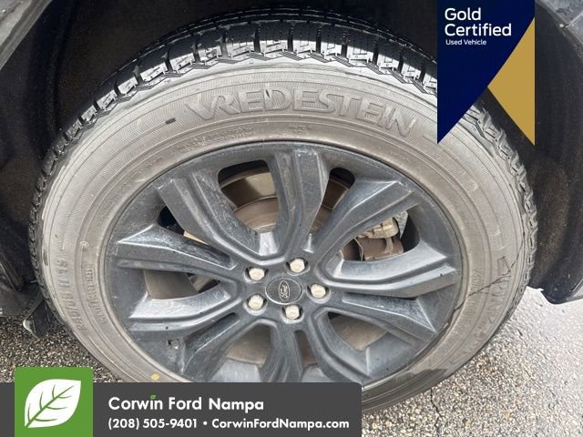 Used 2022 Ford Edge SE w/ Black Appearance Package image 14