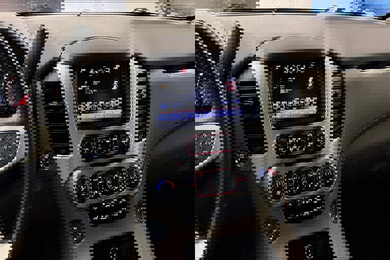 Used 2016 GMC Yukon SLT image 7