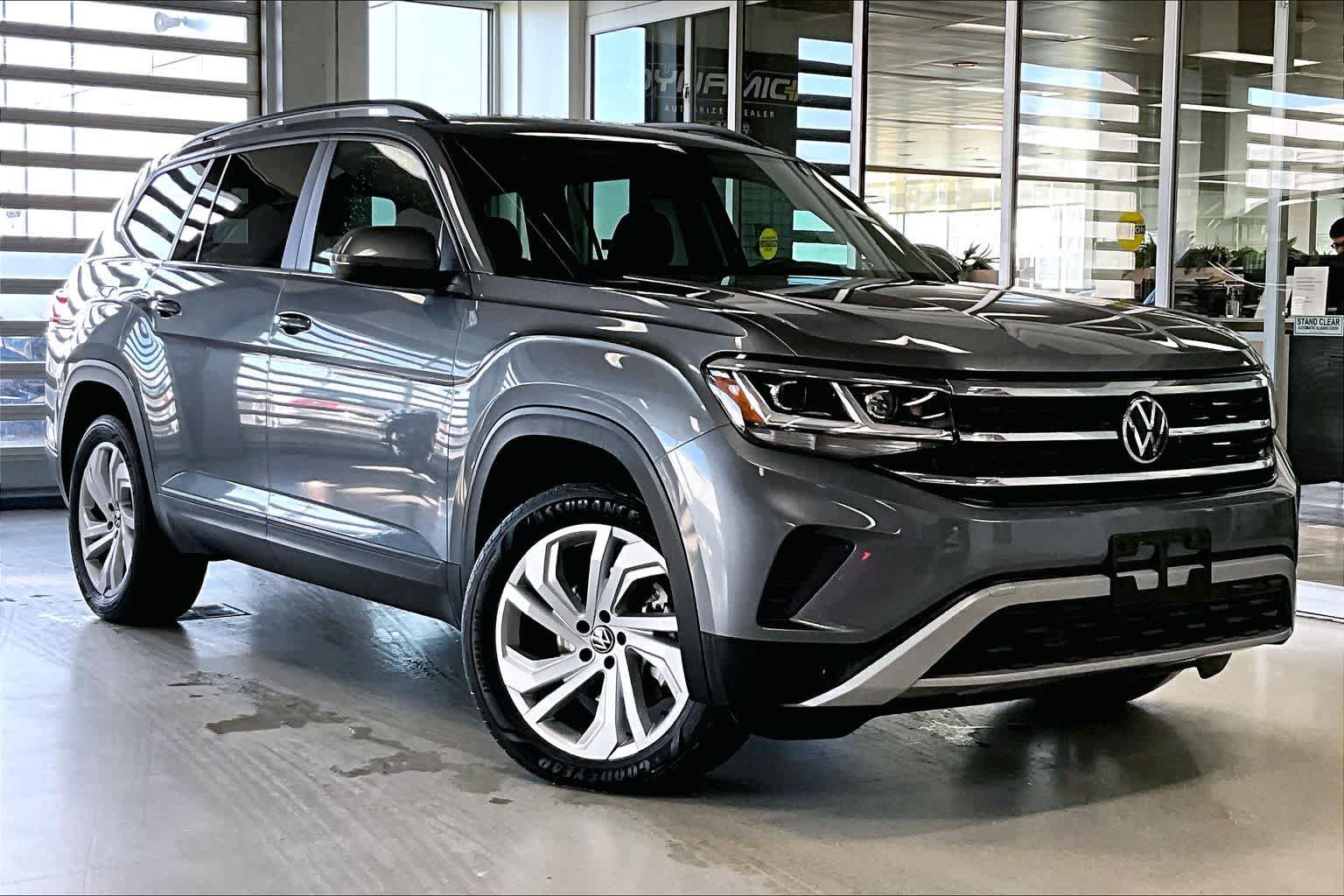 Used 2023 Volkswagen Atlas SE w/ Panoramic Sunroof Package image 18