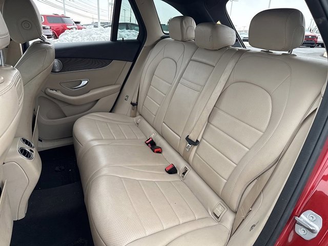 Used 2018 Mercedes-Benz GLC 300 4MATIC image 12