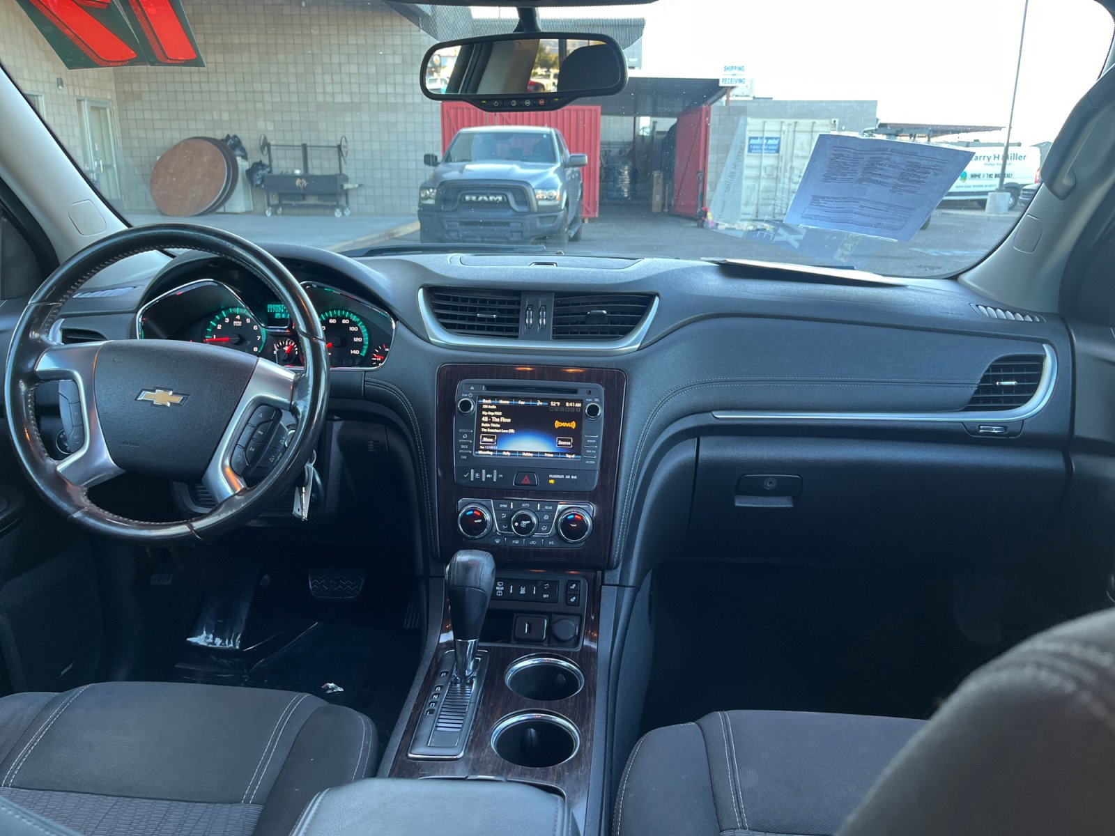 Used 2017 Chevrolet Traverse LT image 20