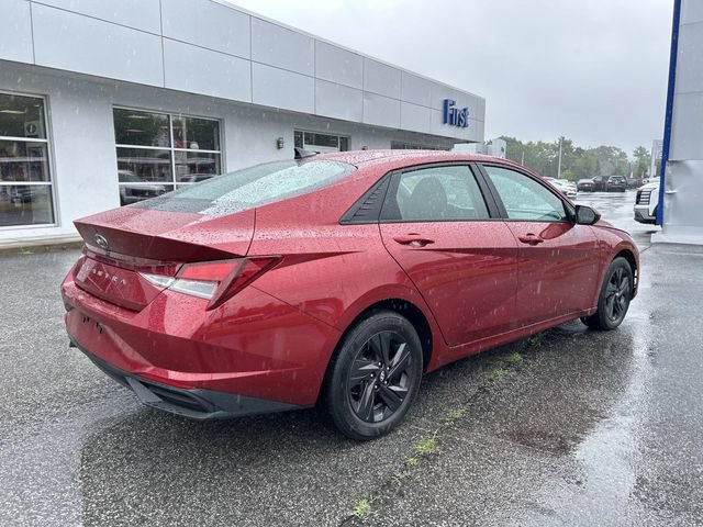 Certified 2023 Hyundai Elantra SEL FWD image 3