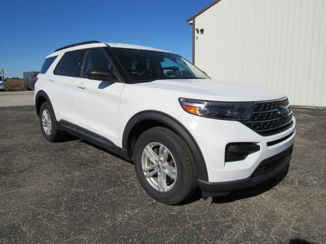 Used 2022 Ford Explorer XLT AWD/4WD image 8