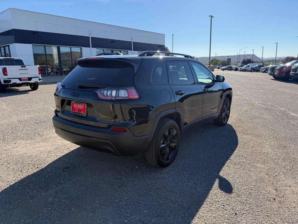 Used 2021 Jeep Cherokee Latitude Plus AWD/4WD image 5
