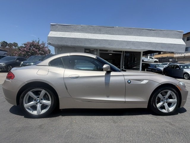 Used 2011 BMW Z4 sDrive30i RWD image 3
