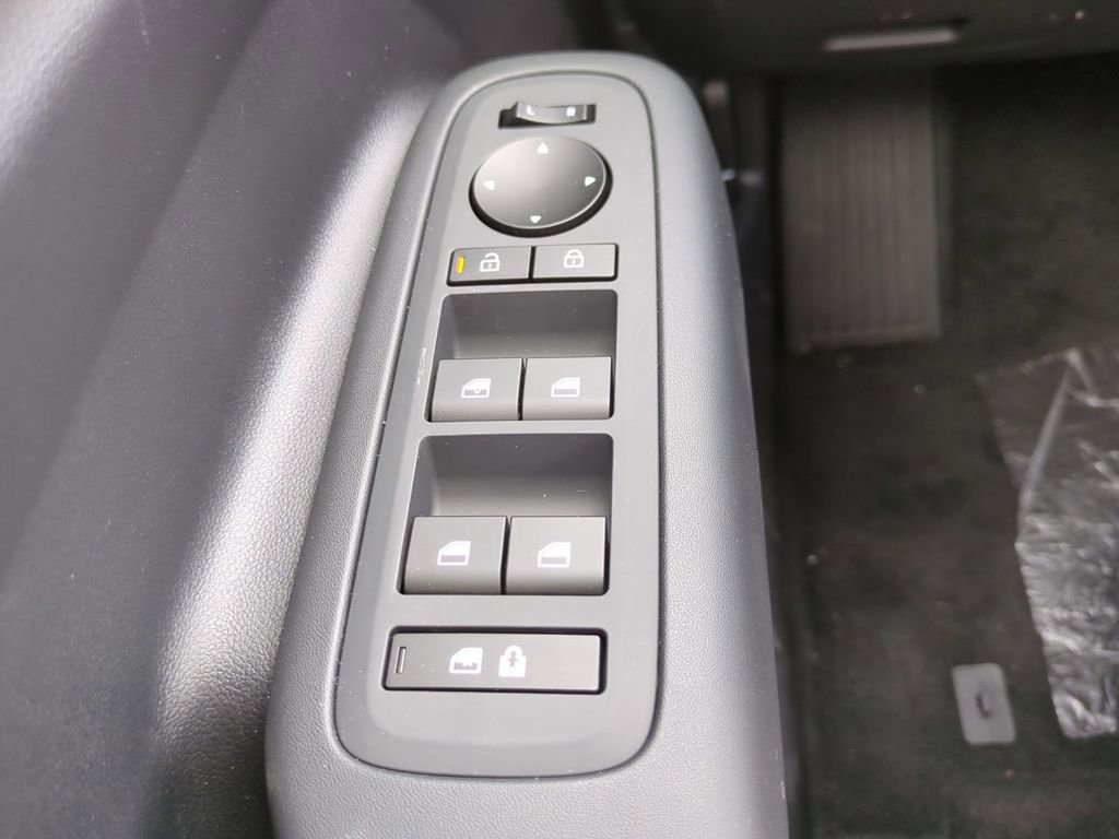 New 2026 Hyundai Santa Fe SE image 23