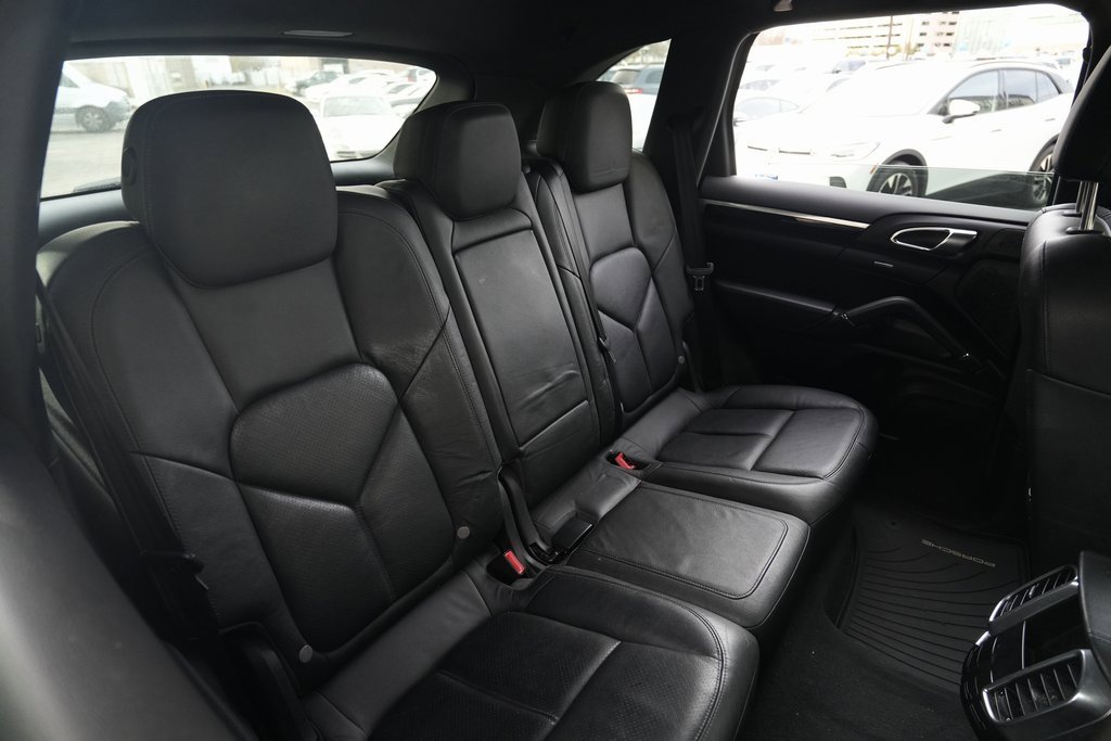 Used 2012 Porsche Cayenne image 21