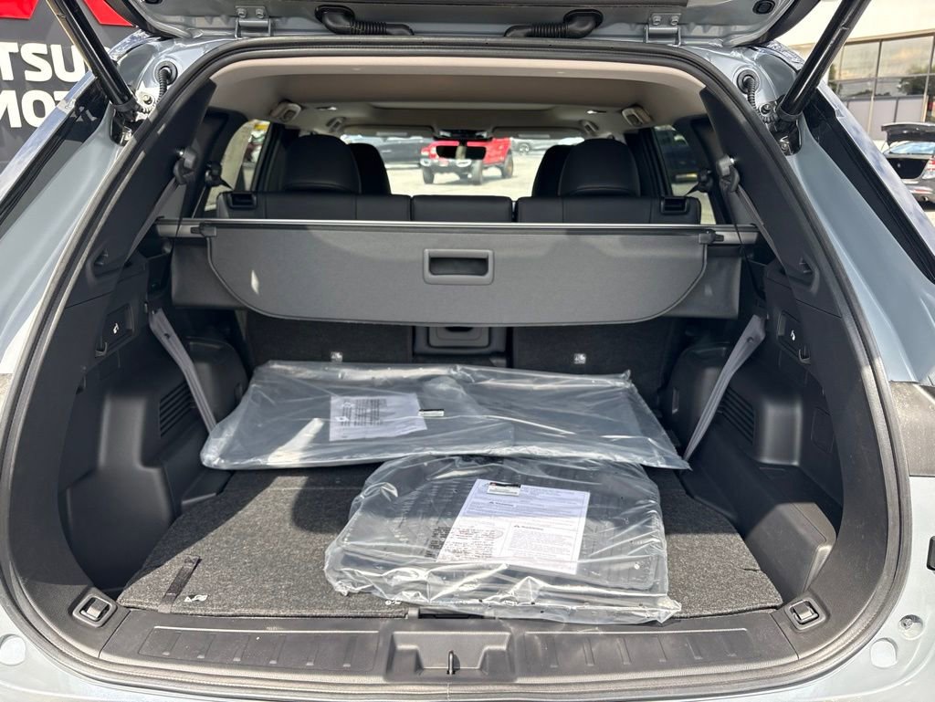 New 2026 Mitsubishi Outlander AWD image 36