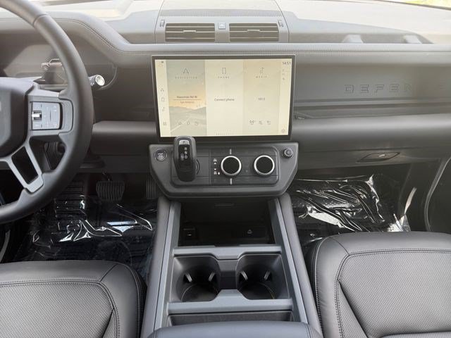 New 2026 Land Rover Defender 110 X-Dynamic SE AWD/4WD image 15