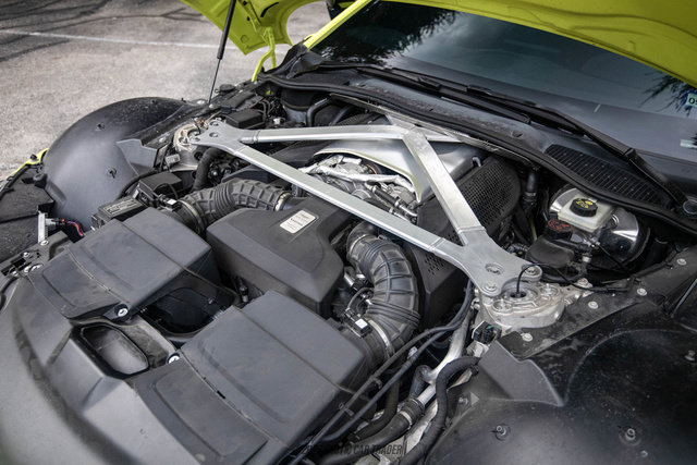 Used 2020 Aston Martin V8 Vantage Coupe RWD image 15