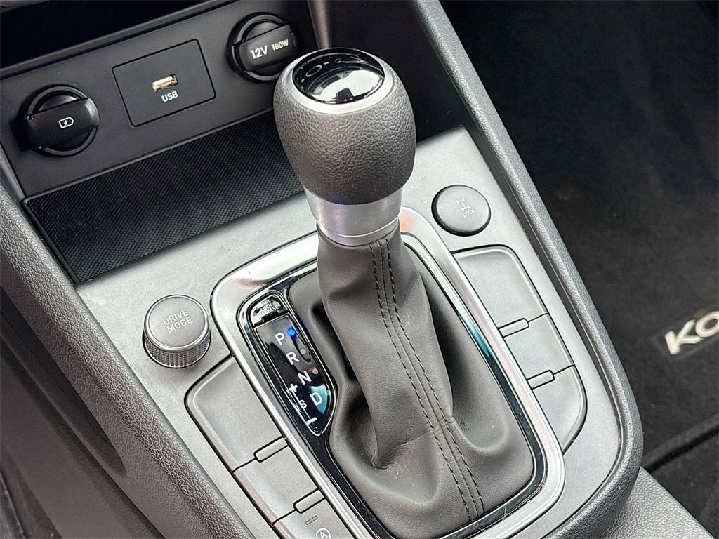 Used 2023 Hyundai Kona SE image 16