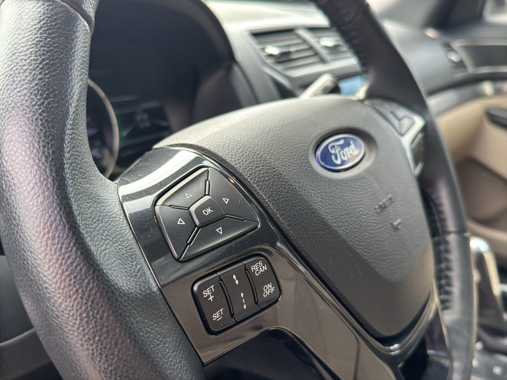 Used 2019 Ford Explorer XLT w/ Equipment Group 202A FWD image 10